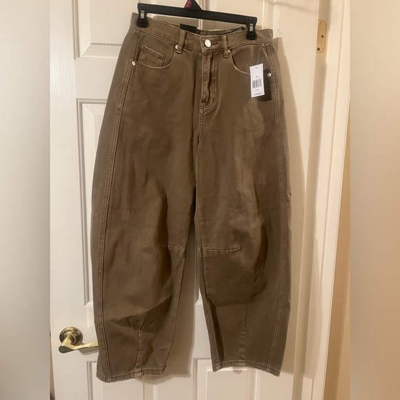 Blank NYC Denim - NWT Blank NYC High Waist Relaxed Fit The Bowery Barrel Leg Pants Size 27